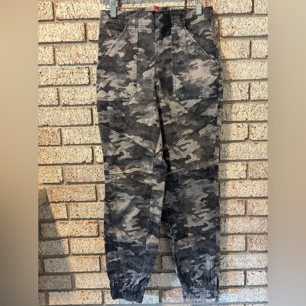 SPANX Stretch Twill Cargo Jogger